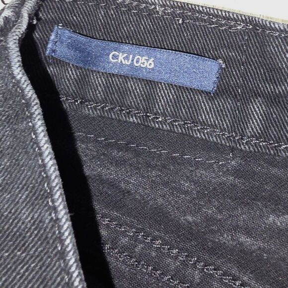 Calvin Klein CKJ 056 Athletic Slim Men's Jeans Size 28 x 30 Vintage Wash Black - Picture 4 of 9